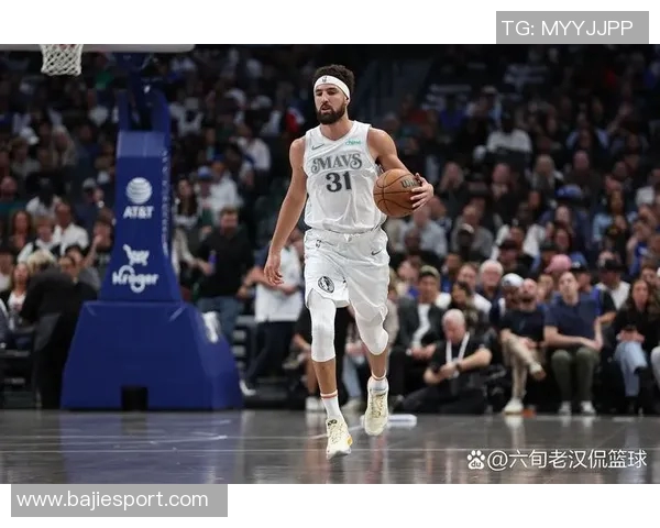 克莱半场表现抢眼三分球命中率高达50贡献14分助力球队战斗力提升