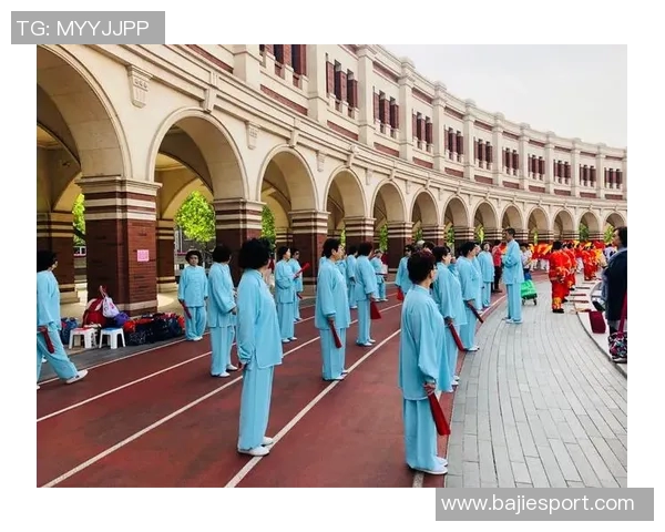 中国体育报报道中足联启动职业联赛文明行动月系列活动倡导体育精神与文明风尚